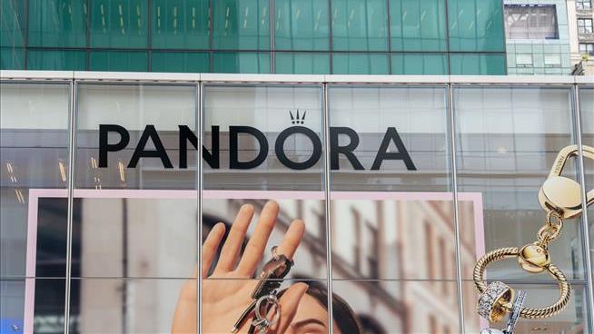 Why Pandora Will Never Make Its Jewelry in the US